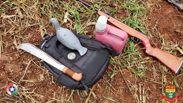 PMA prende dupla por caça e porte ilegal de arma de fogo em Anchieta