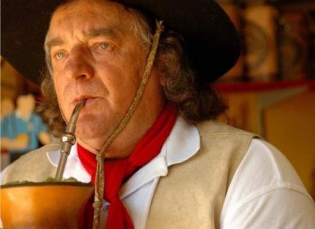 Tradicionalista gaúcho Nédio Vani morre aos 72 anos