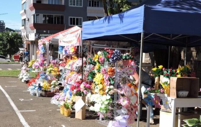 Prefeitura abre inscrições para venda de flores e velas no período de Finados em SMO