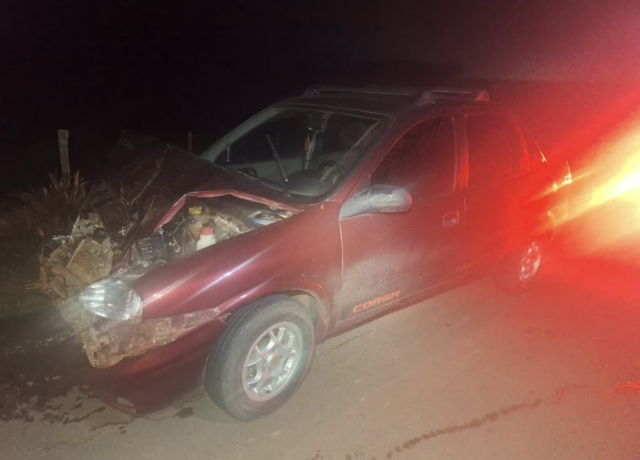 Colisão traseira entre dois carros é registrada na SC-305, em Campo Erê