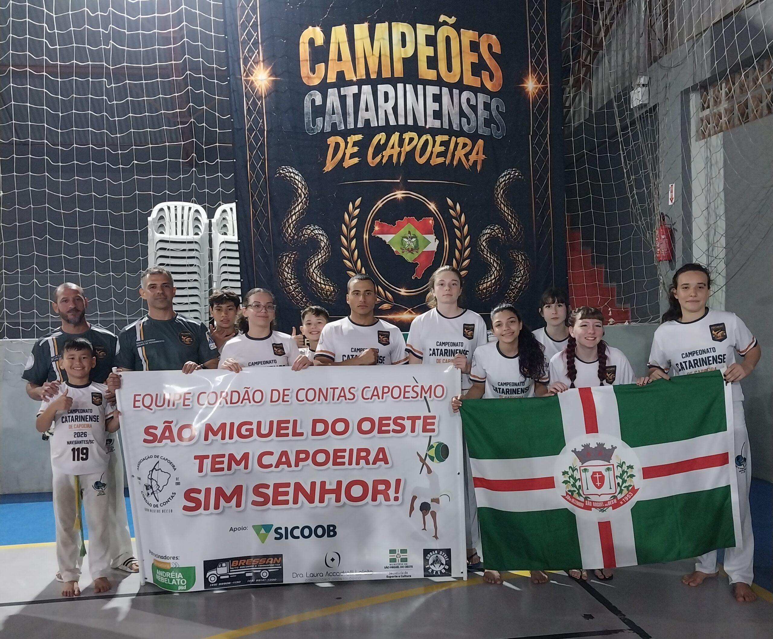 Atletas de São Miguel do Oeste conquistam quatro medalhas no Campeonato Catarinense de Capoeira