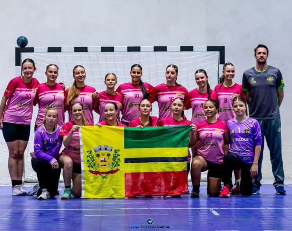São José do Cedro fica entre as quatro melhores equipes de handebol feminino na OLESC