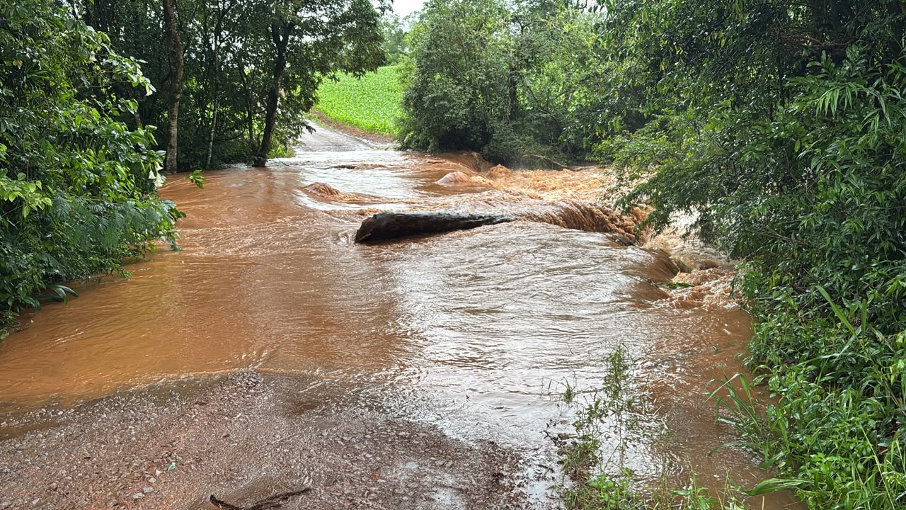 Descanso decreta situação de emergência após chuvas causarem danos em estradas e pontes