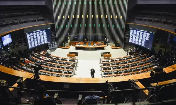 Eleições 2026: veja os 16 deputados federais eleitos por Santa Catarina