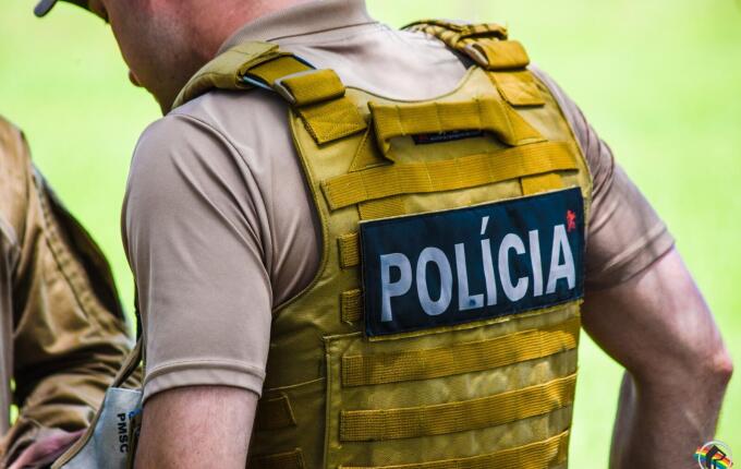 Homem com mandado de prisão ativo é detido no Fórum de São José do Cedro